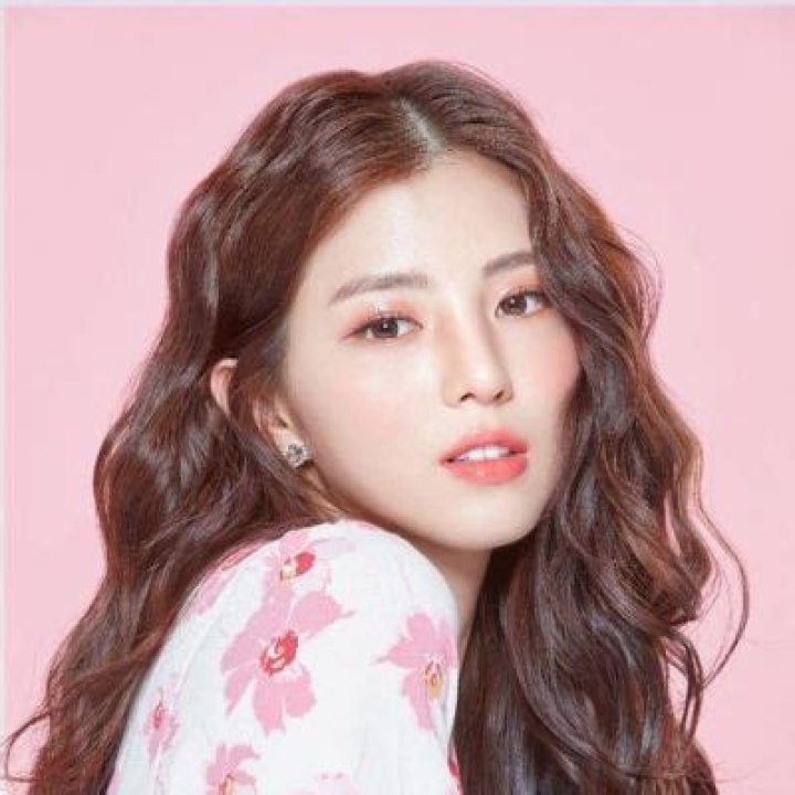 Han So-hee Is Set To Be Featured As A Main Lead In Upcoming Movie "Heavy Snow"